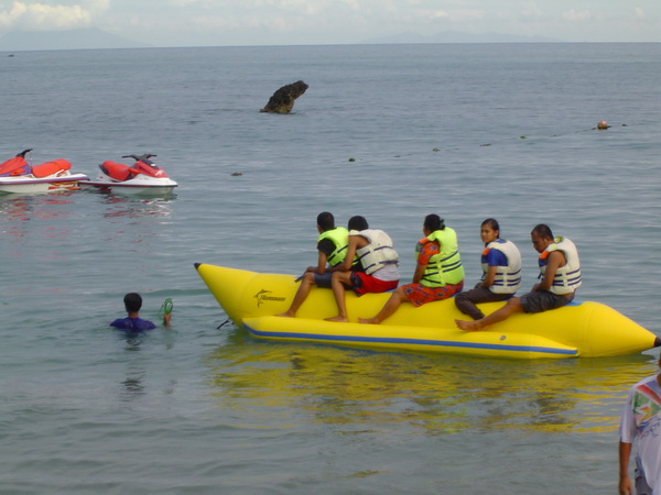 Aktivitas banana boat
